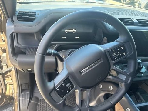 Used 2025 Land Rover Defender 110 S AWD/4WD image 8