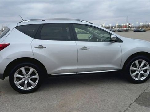 Used 2014 Nissan Murano LE w/ Platinum Edition Package image 9
