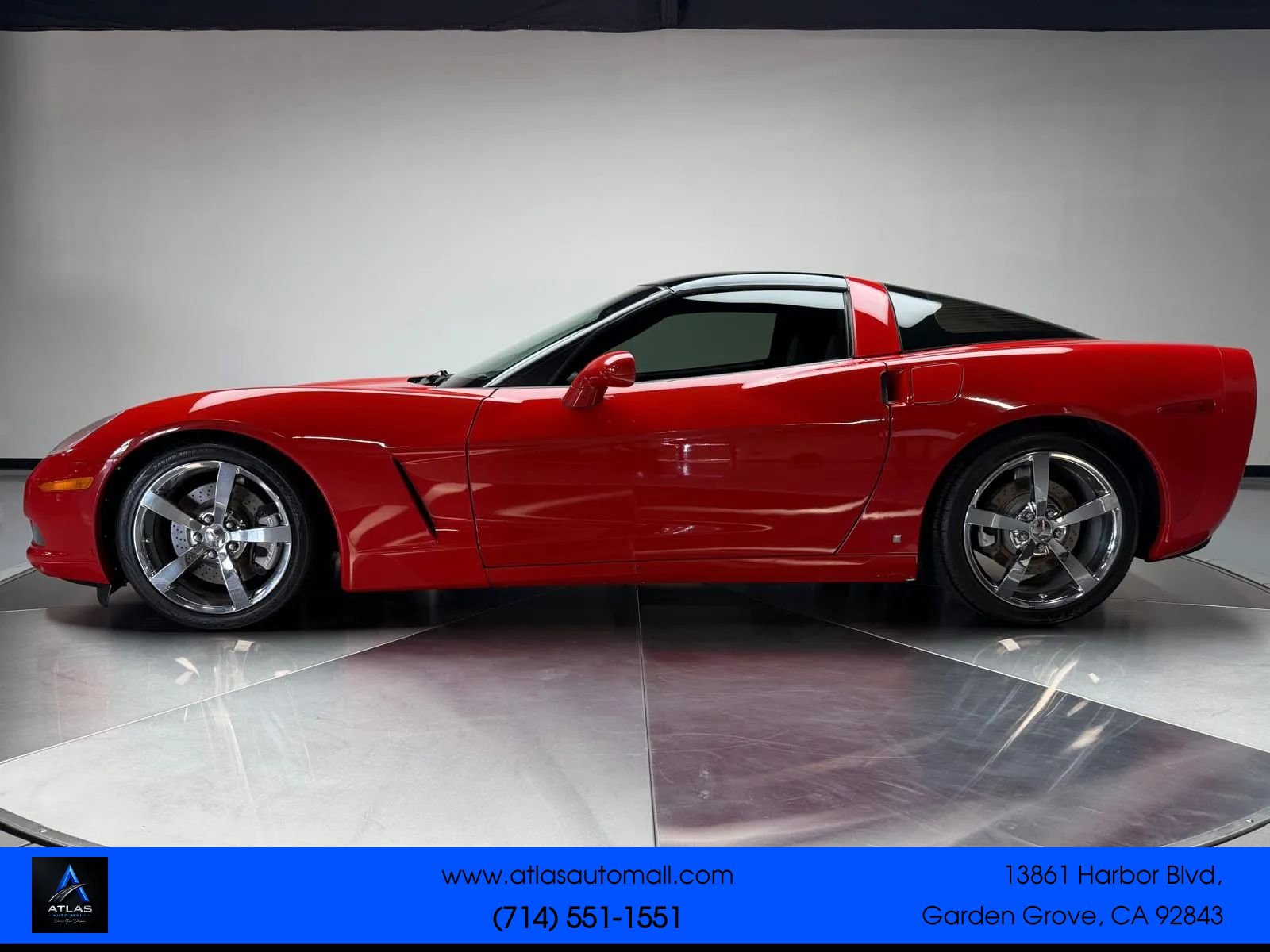 Used 2009 Chevrolet Corvette Coupe w/ Preferred Equipment Group RWD image 4