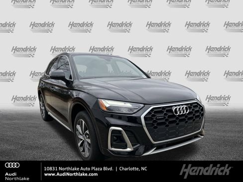 Used 2022 Audi Q5 2.0T Premium w/ Convenience Package image 1