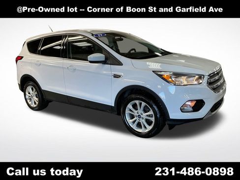 Used 2019 Ford Escape SE image 7