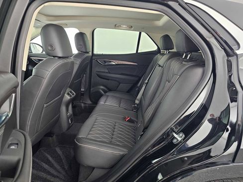 Used 2023 Buick Envision Avenir image 16