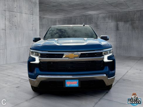 Used 2023 Chevrolet Silverado 1500 LT w/ Z71 Off-Road Package AWD/4WD image 5