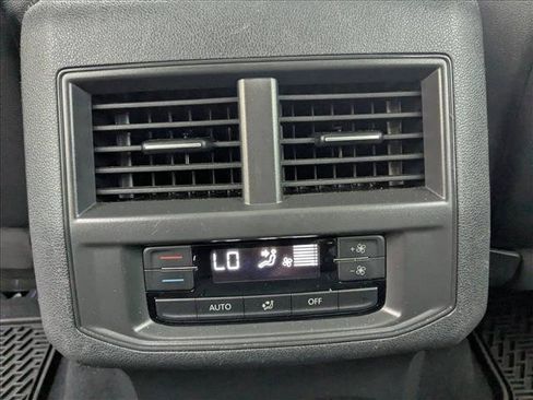 Used 2021 Volkswagen Atlas SEL FWD image 13