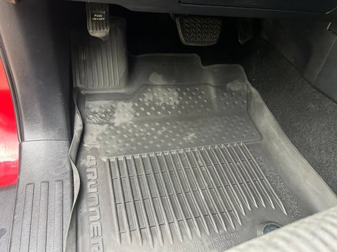 Used 2022 Toyota 4Runner SR5 RWD image 27