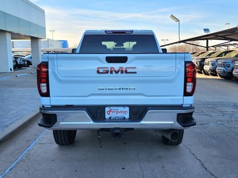 New 2026 GMC Sierra 2500 Pro image 4
