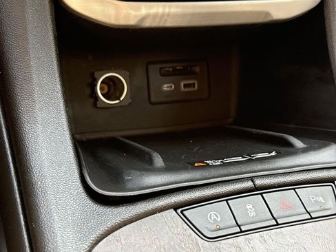 Used 2023 GMC Acadia Denali FWD image 38