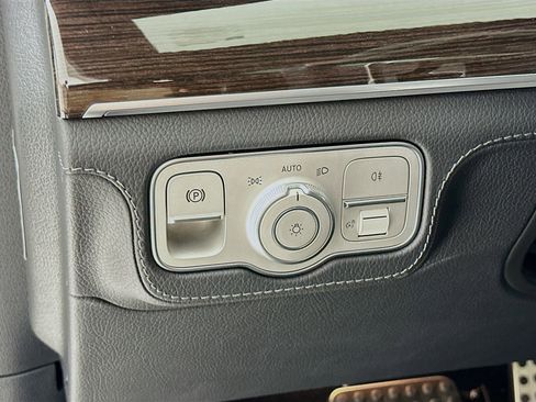 Used 2025 Mercedes-Benz GLE 53 AMG 4MATIC Coupe image 11