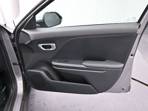 New 2026 Kia K4 LXS image 21