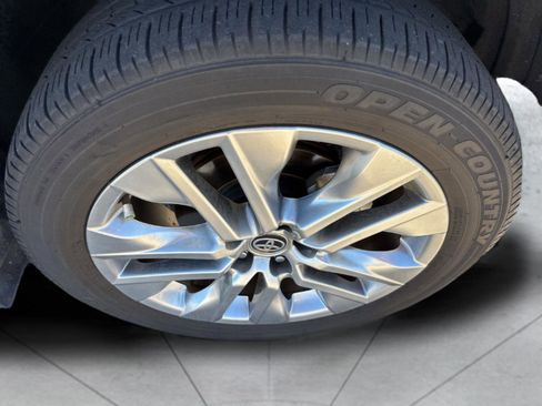 Used 2024 Toyota RAV4 XLE Premium image 32