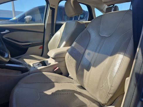 Used 2012 Ford Focus SEL FWD image 11