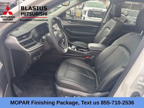 Used 2022 Jeep Grand Cherokee Limited 4xe w/ MOPAR Finishing Package AWD/4WD image 22