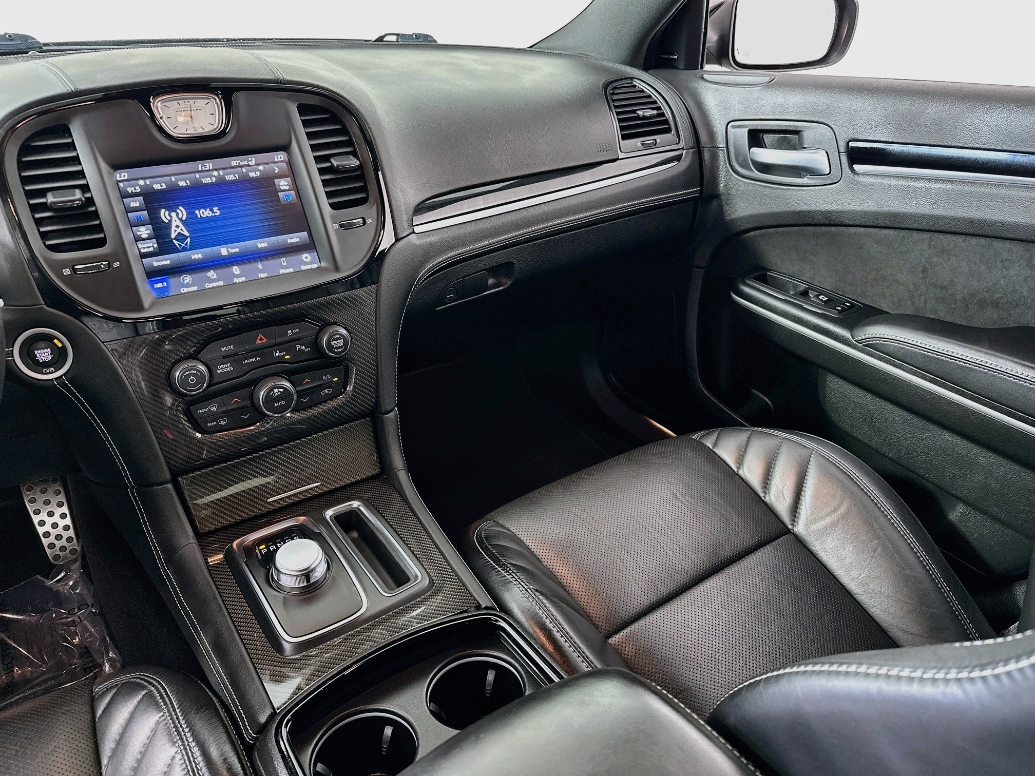 Used 2023 Chrysler 300 C RWD image 25