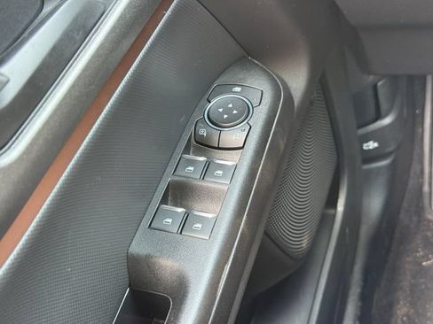 Certified 2025 Ford Bronco Sport Outer Banks w/ Outer Banks Tech Package+ AWD/4WD image 23