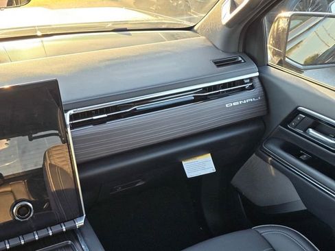 New 2025 GMC Sierra EV Denali image 16