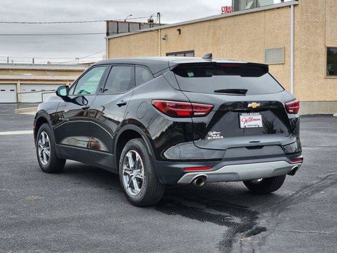 Used 2025 Chevrolet Blazer LT FWD image 5