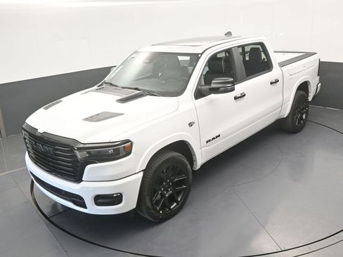New 2026 RAM 1500 Laramie AWD/4WD image 49