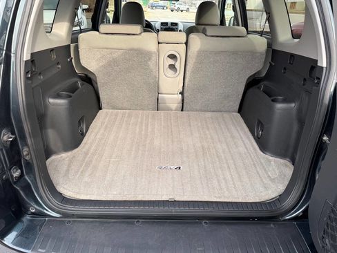 Used 2011 Toyota RAV4 4WD image 33