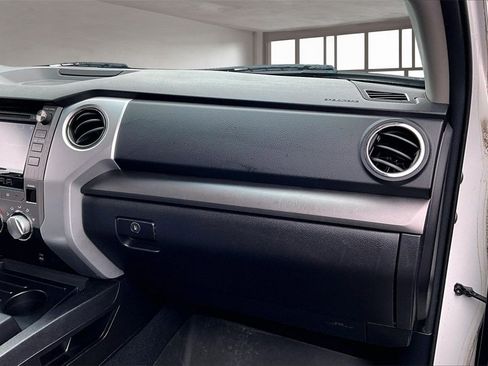 Used 2015 Toyota Tundra SR5 image 17