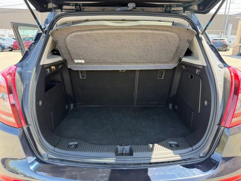 Used 2021 Buick Encore Preferred AWD/4WD image 13