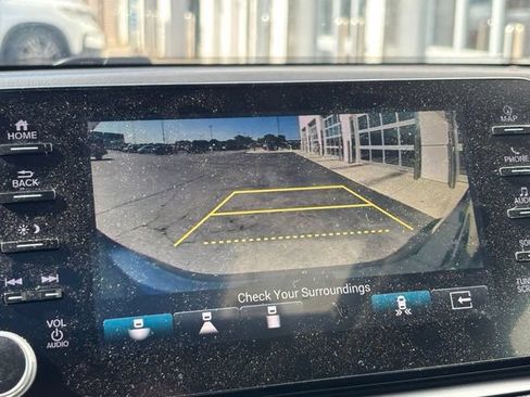 Used 2019 Honda Accord Touring image 19
