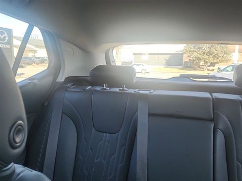 Used 2024 Buick Encore GX Avenir image 19