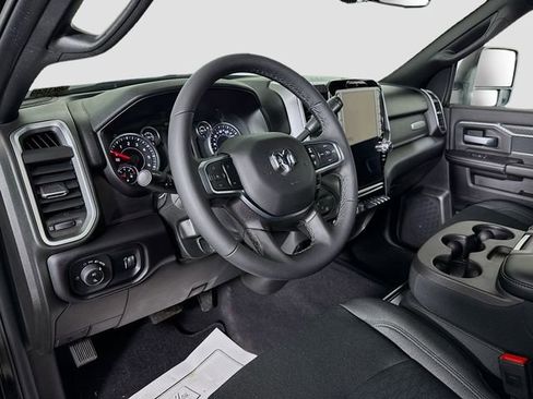 Used 2025 RAM 2500 Big Horn image 9