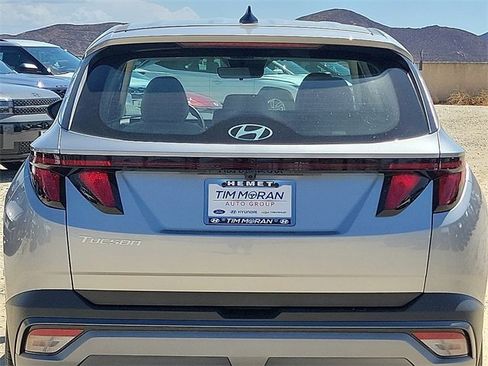 New 2025 Hyundai Tucson SE image 19