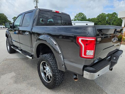 Used 2016 Ford F150 XLT w/ Equipment Group 302A Luxury AWD/4WD image 4