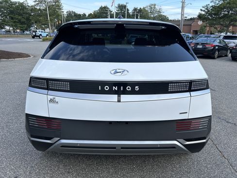 Certified 2024 Hyundai Ioniq 5 SEL AWD/4WD image 6