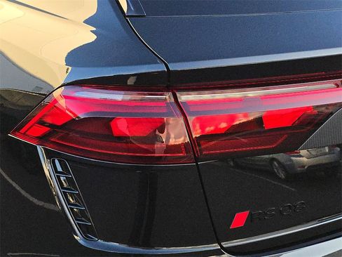 New 2026 Audi RS Q8 performance image 35