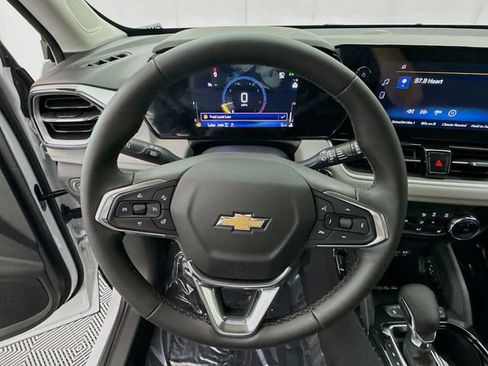 New 2026 Chevrolet TrailBlazer LT w/ Convenience Package AWD/4WD image 13