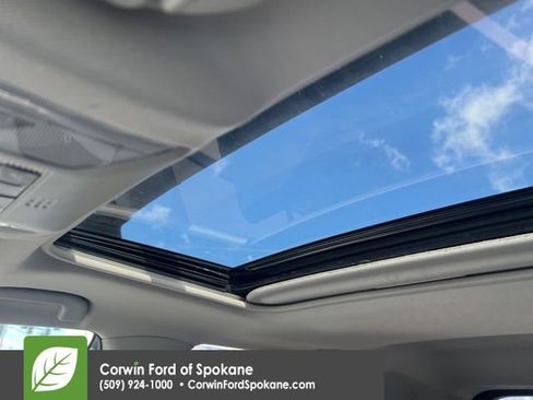 Used 2020 Toyota RAV4 XLE w/ Convenience Package image 15