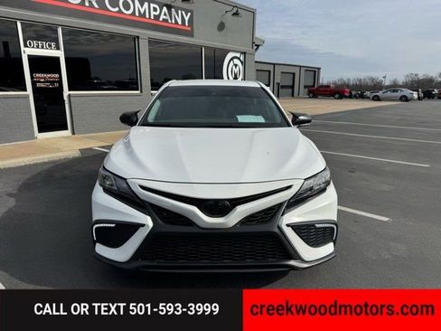 Used 2023 Toyota Camry SE image 8