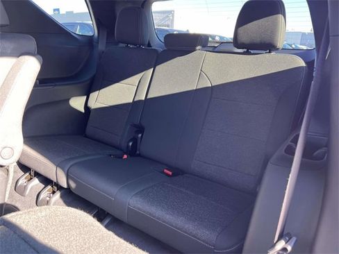 Certified 2025 Chevrolet Traverse LT image 13