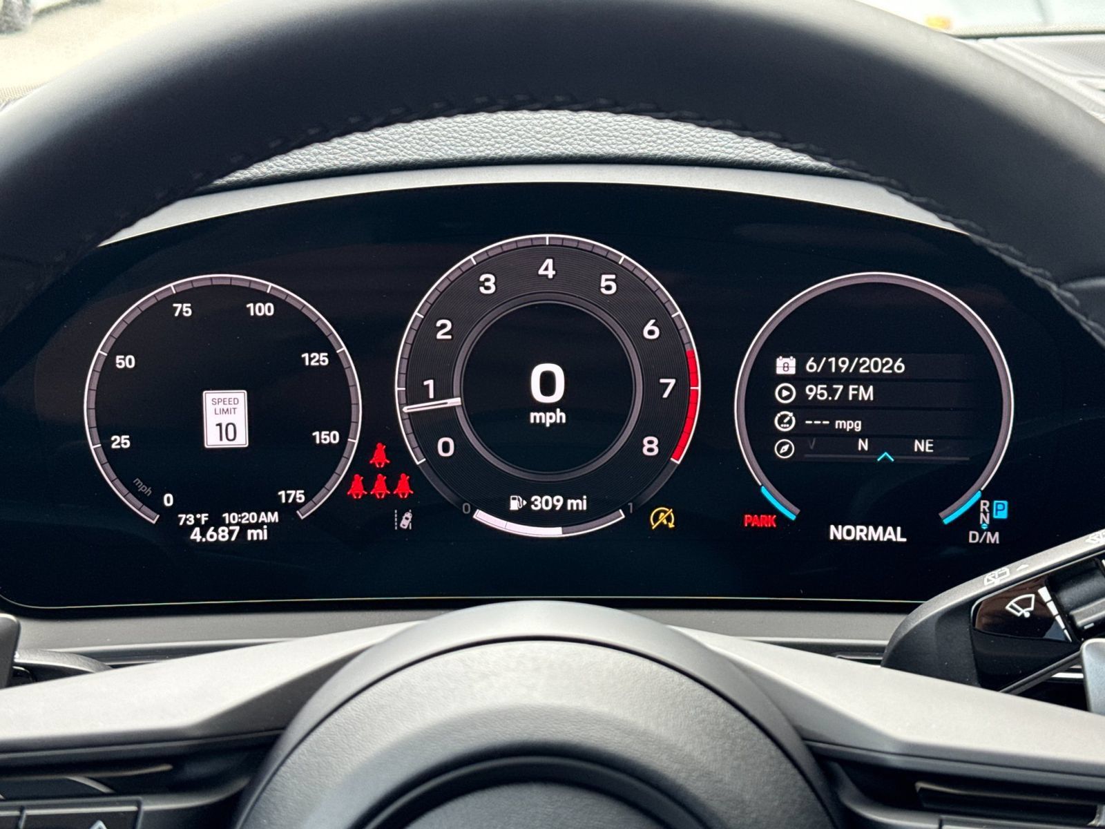 Certified 2026 Porsche Cayenne AWD/4WD image 31