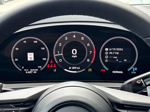 Certified 2026 Porsche Cayenne AWD/4WD image 31