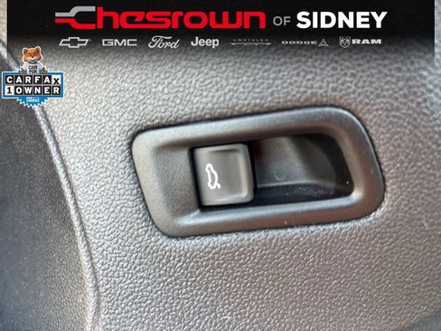 Used 2025 Volkswagen Atlas Cross Sport SE AWD/4WD image 19