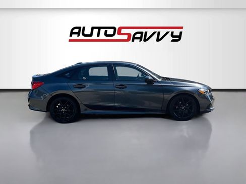 Used 2023 Honda Civic Sport image 8