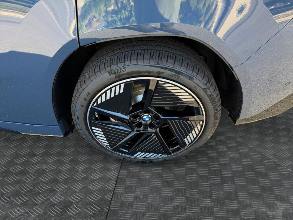 New 2027 BMW iX3 50 xDrive AWD/4WD image 22
