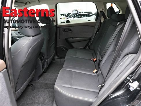 Used 2023 Nissan Rogue S AWD/4WD image 22
