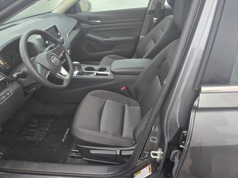 Used 2022 Nissan Altima 2.5 S image 6