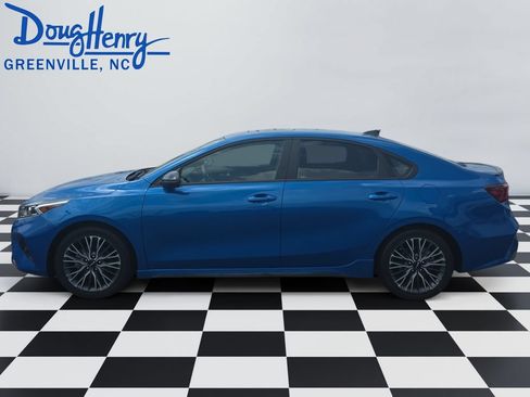 Used 2024 Kia Forte GT-Line w/ GT-Line Premium Package FWD image 2