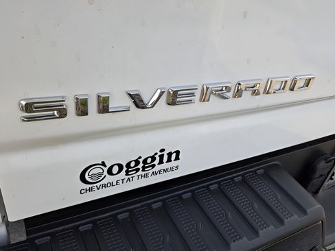 New 2026 Chevrolet Silverado 2500 Custom w/ Custom Value Package AWD/4WD image 28