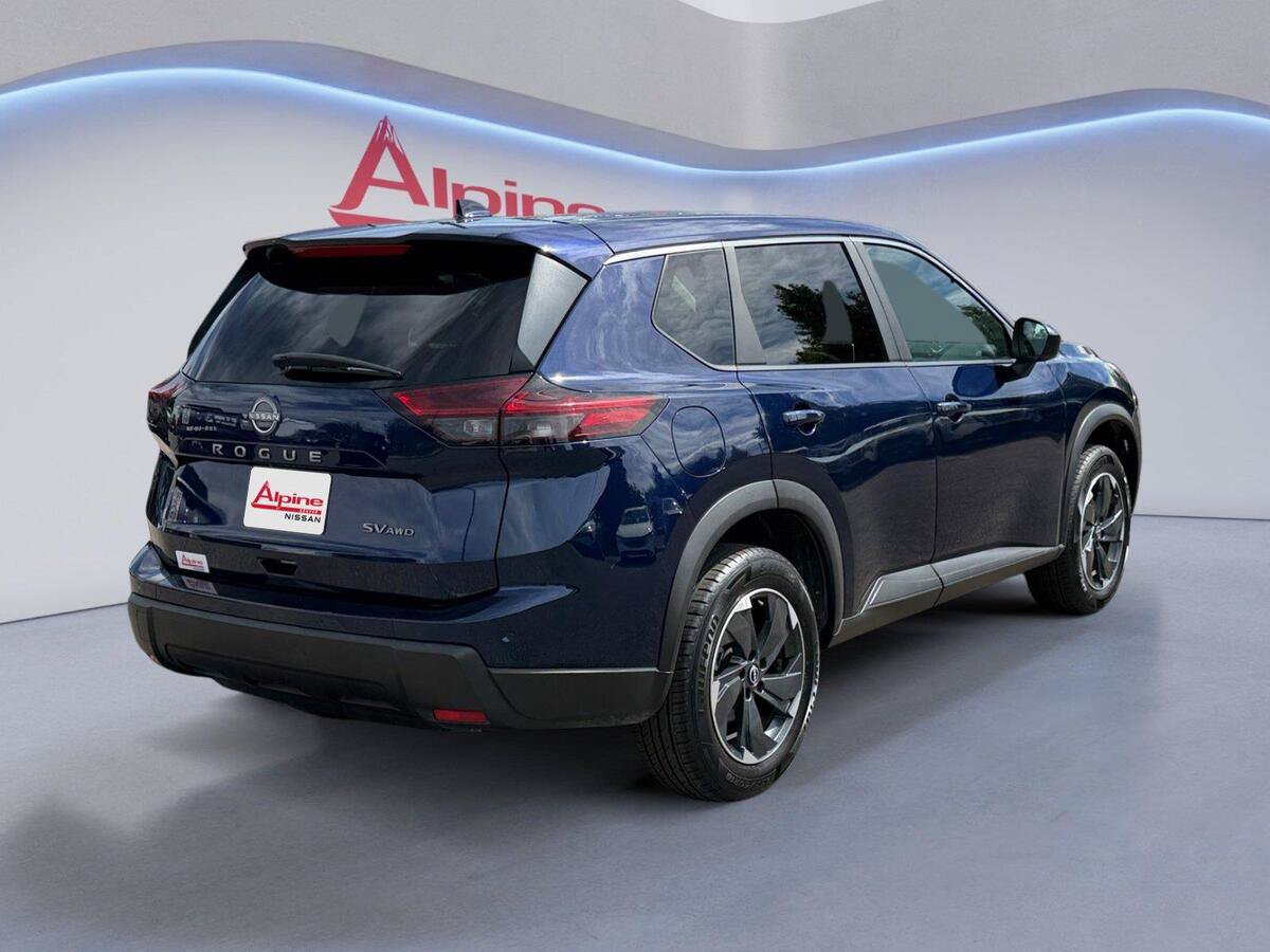 Used 2024 Nissan Rogue SV AWD/4WD image 5
