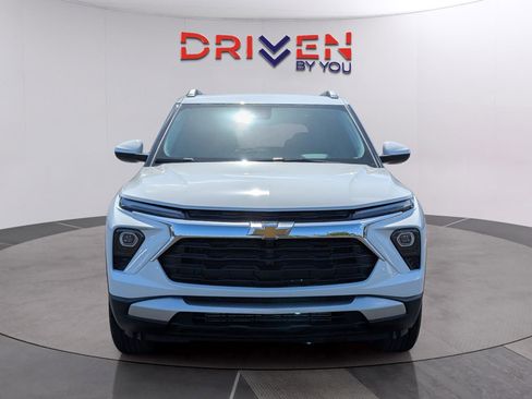 New 2026 Chevrolet TrailBlazer LT w/ LT Cold Weather Package AWD/4WD image 8