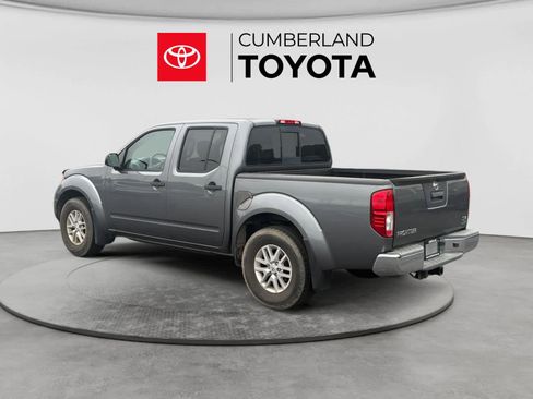 Used 2018 Nissan Frontier SV RWD image 3