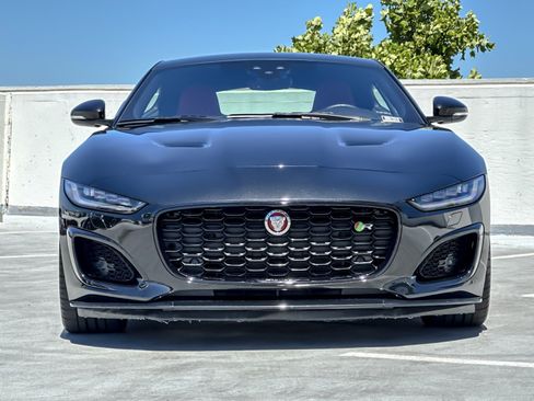 Used 2022 Jaguar F-TYPE R AWD/4WD image 10