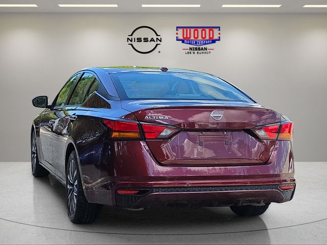 Used 2025 Nissan Altima 2.5 SV FWD image 4
