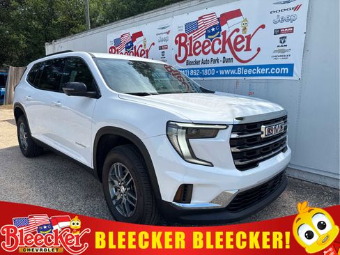 Used 2025 GMC Acadia Elevation FWD image 1